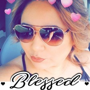 Meet your Posher, Frances